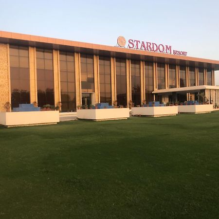 Stardom Resort Jaipur Extérieur photo