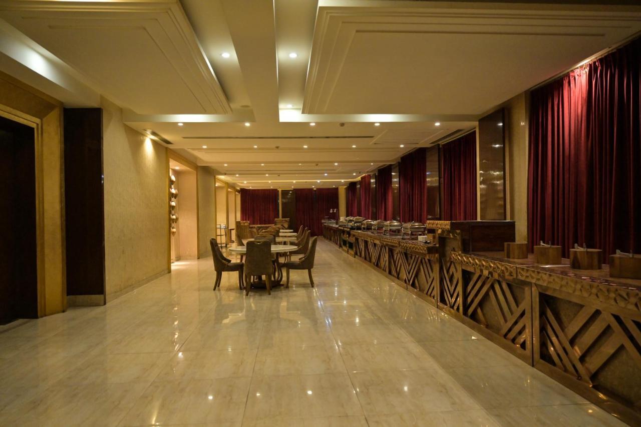 Stardom Resort Jaipur Extérieur photo