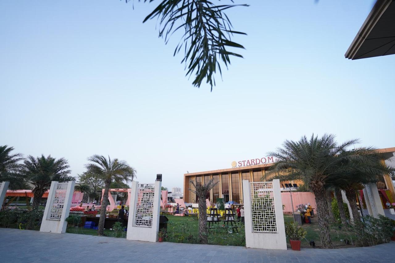 Stardom Resort Jaipur Extérieur photo