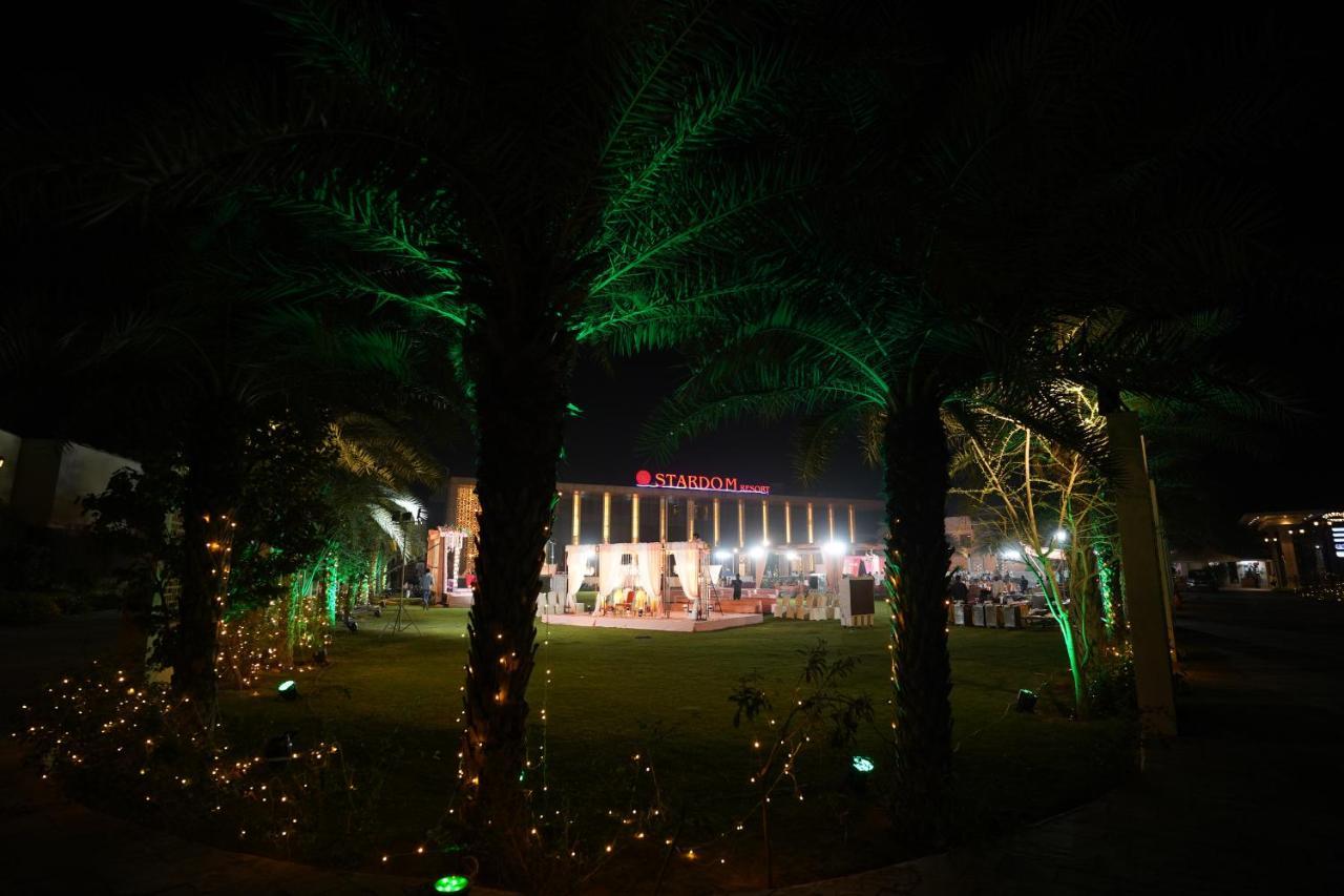 Stardom Resort Jaipur Extérieur photo